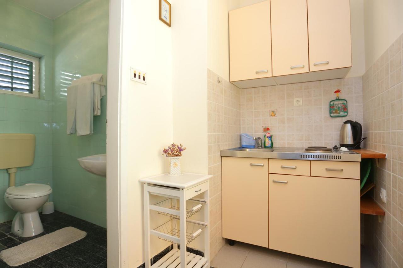 Apartments By The Sea Mimice, Omis - 18149 Εξωτερικό φωτογραφία